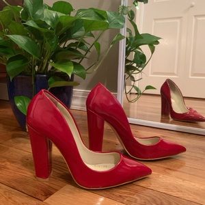 Red pumps